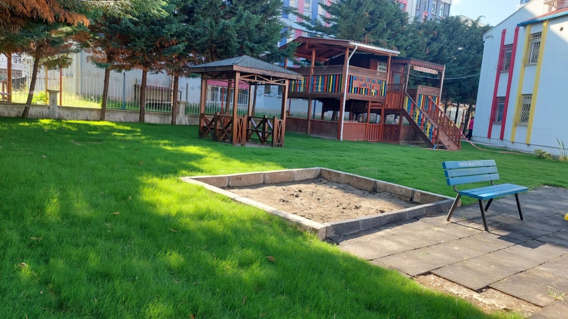 Okul Bahçemiz Yenilendi